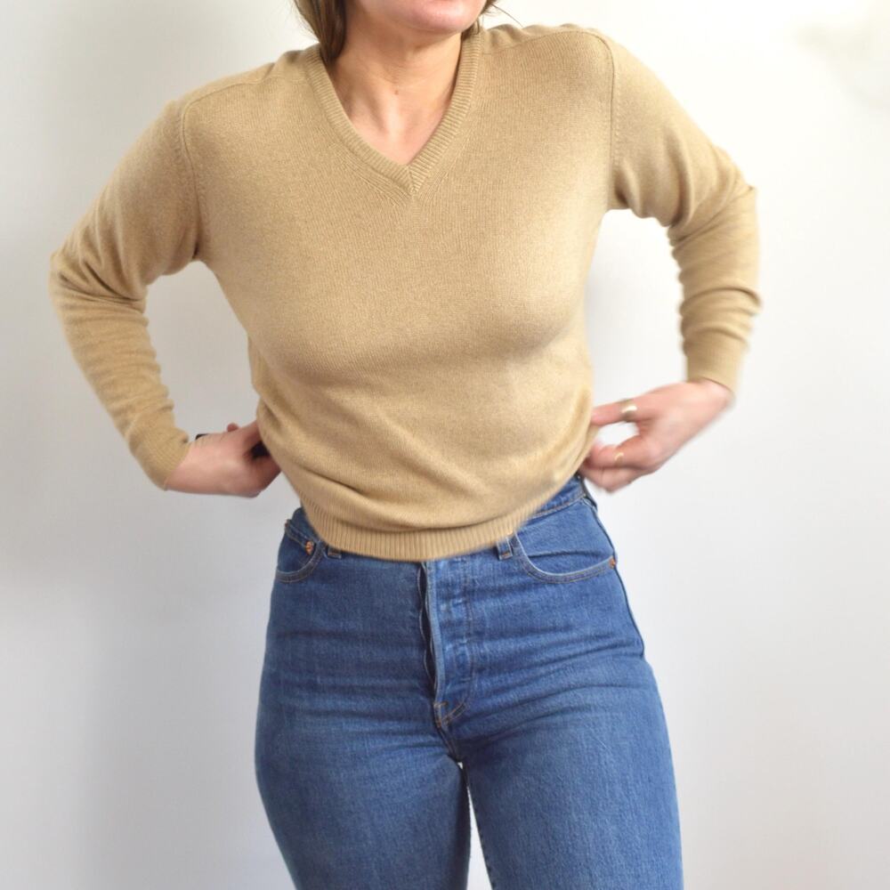 petite camel tan vintage 100% cashmere v neck sweater